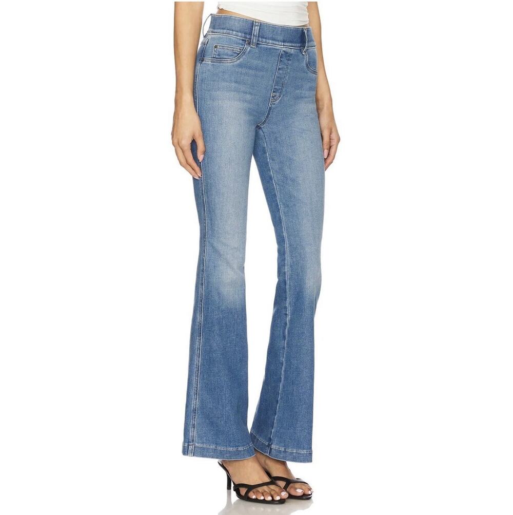 Spanx SpanxShape EveryWear Flare Jeans M Stonewash Blue Stretch Denim 20960R